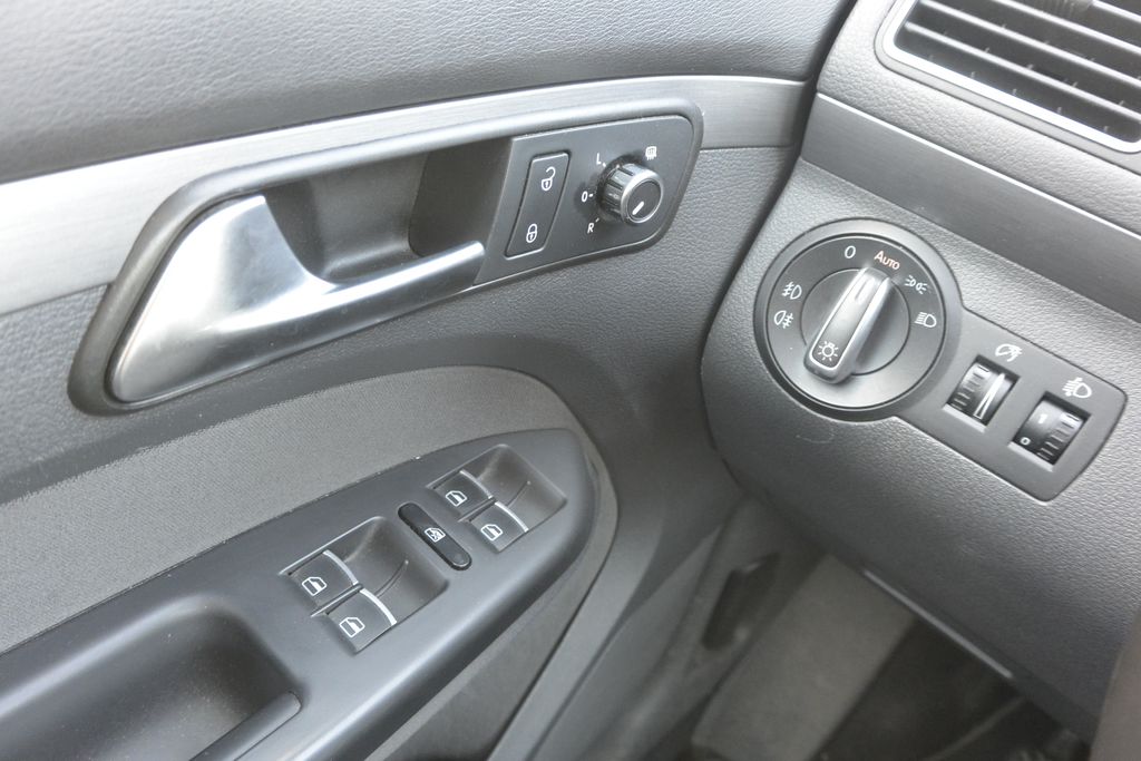 Volkswagen Touran 1.6TDi  Comfortline 77kW