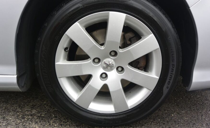 Peugeot 308 2.0HDi SW 7míst 110kW