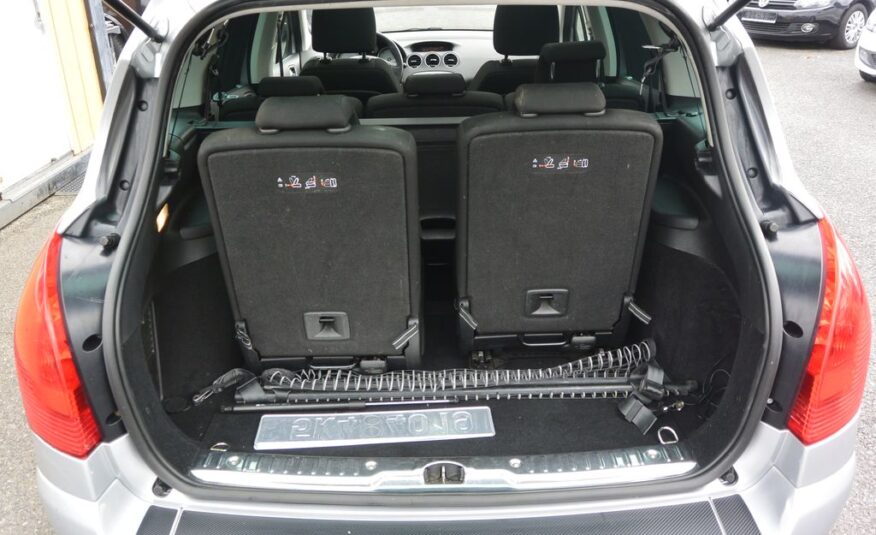 Peugeot 308 2.0HDi SW 7míst 110kW