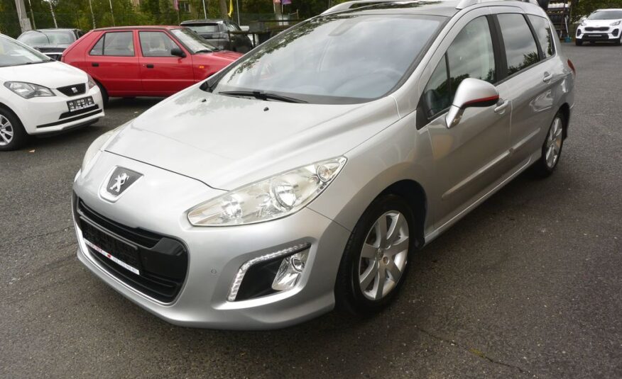 Peugeot 308 2.0HDi SW 7míst 110kW