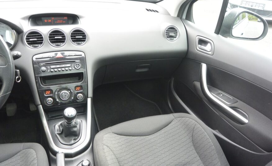 Peugeot 308 2.0HDi SW 7míst 110kW