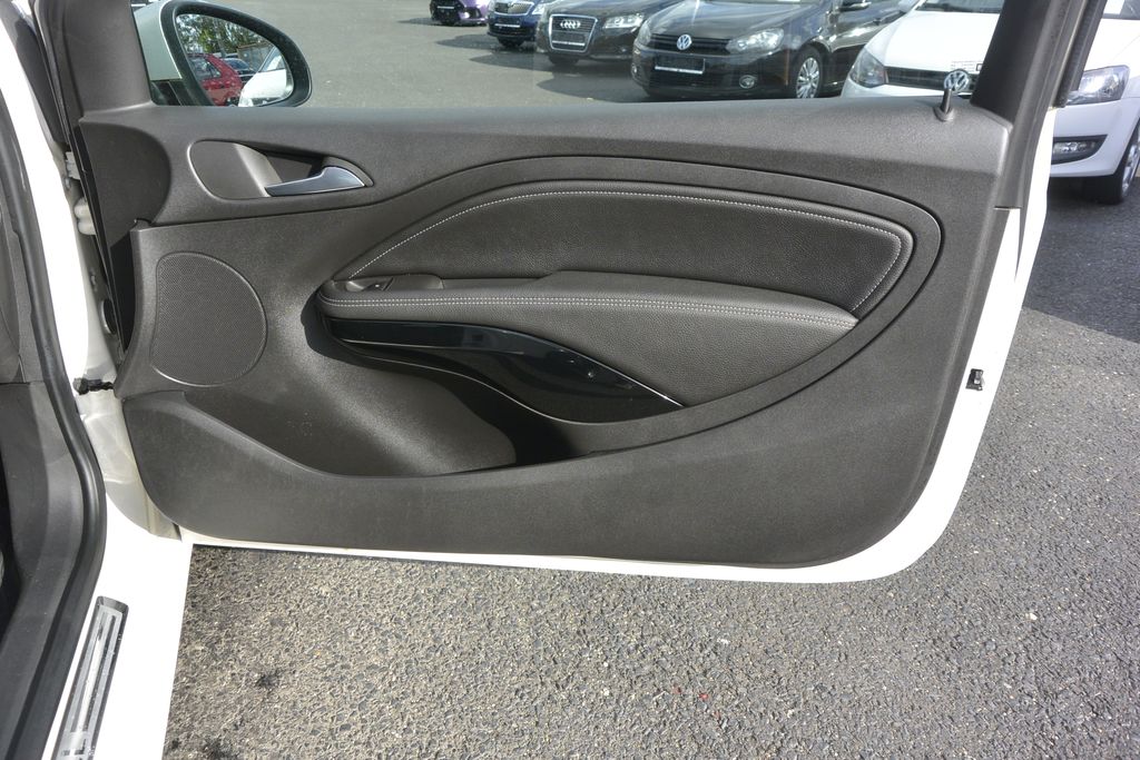 Opel Adam 1.4i16v 100PS 77tis.km 74kW