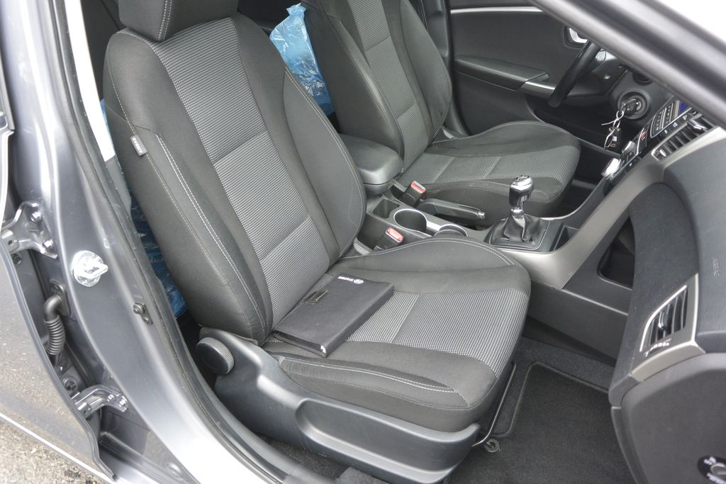 Hyundai i30 1.4CVVT 73kW