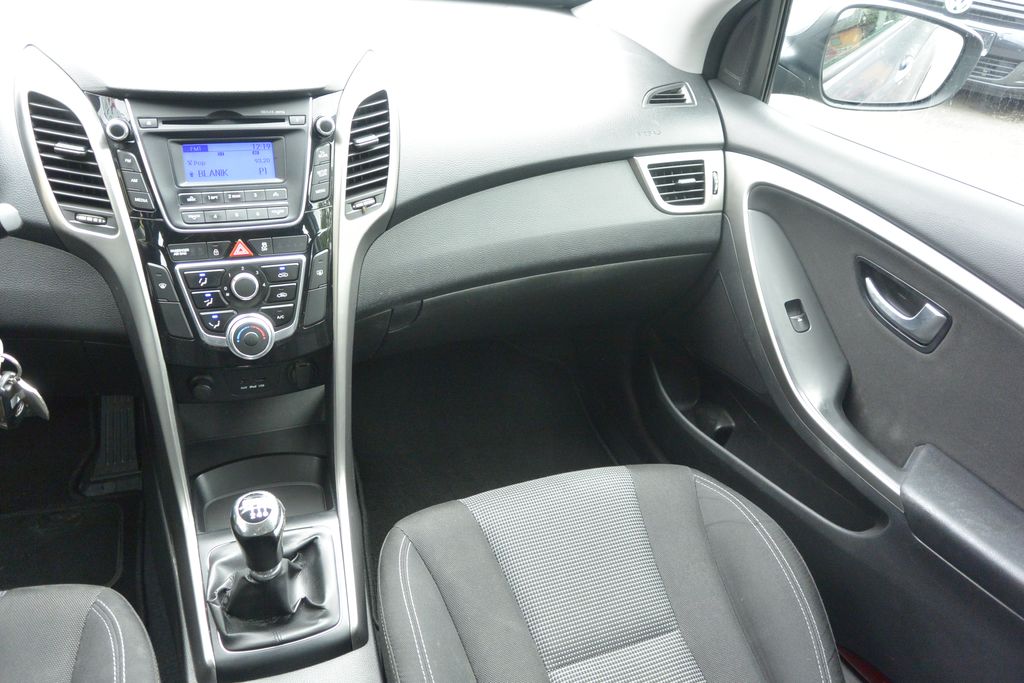 Hyundai i30 1.4CVVT 73kW