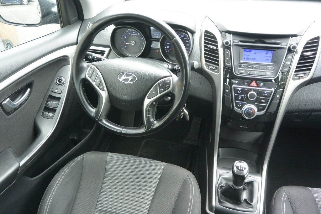 Hyundai i30 1.4CVVT 73kW