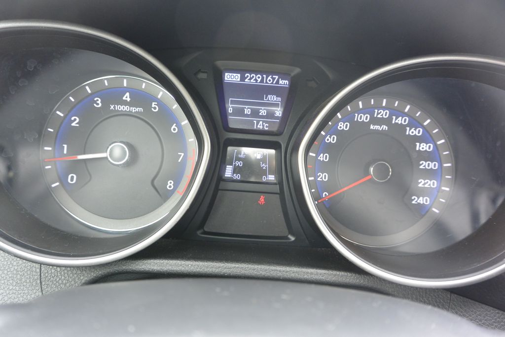 Hyundai i30 1.4CVVT 73kW