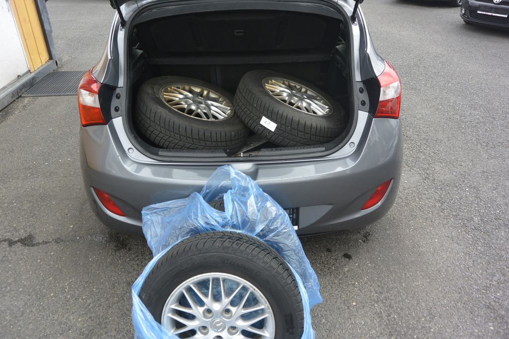 Hyundai i30 1.4CVVT 73kW