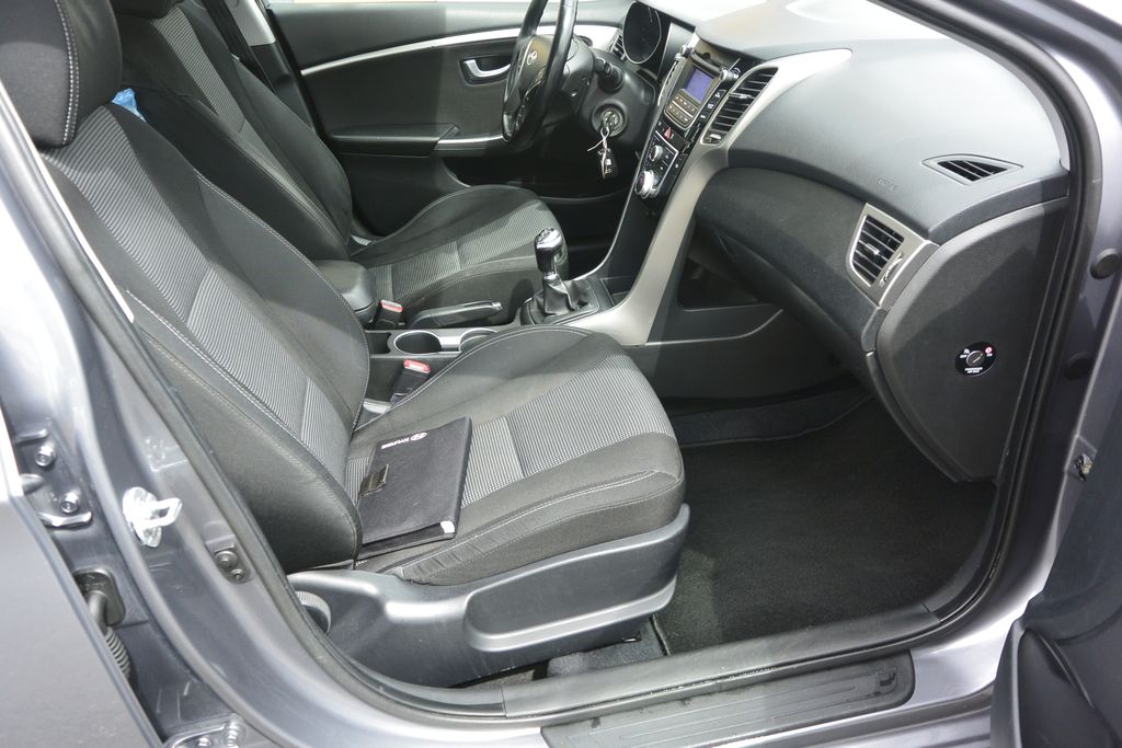 Hyundai i30 1.4CVVT 73kW