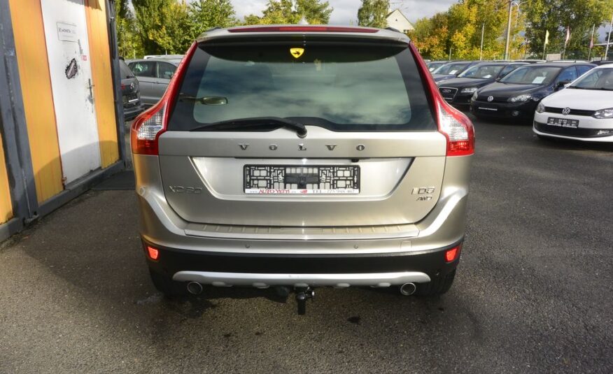 Volvo XC60 2,4 D3 R-DESING AWD 120kW 120kW