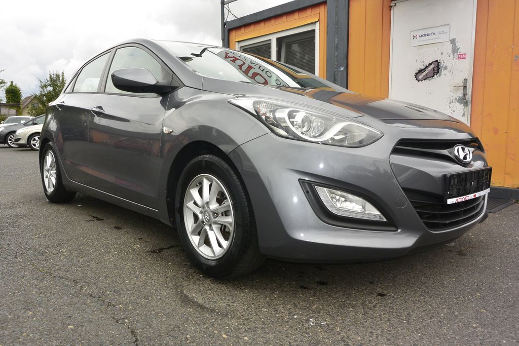Hyundai i30 1.4CVVT 73kW