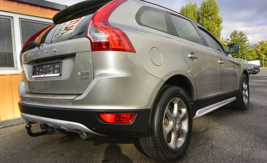Volvo XC60 2,4 D3 R-DESING AWD 120kW 120kW
