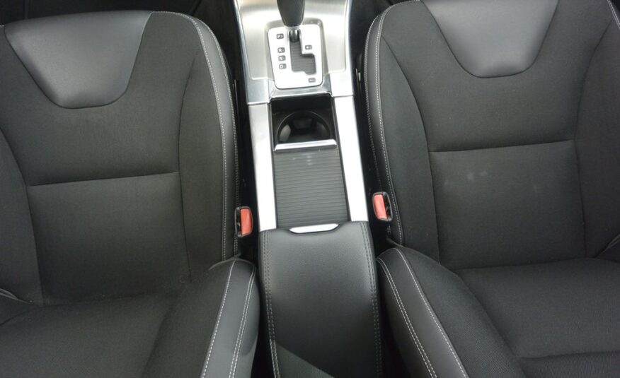 Volvo XC60 2,4 D3 R-DESING AWD 120kW 120kW