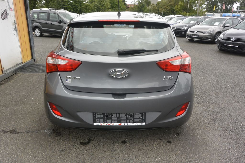 Hyundai i30 1.4CVVT 73kW