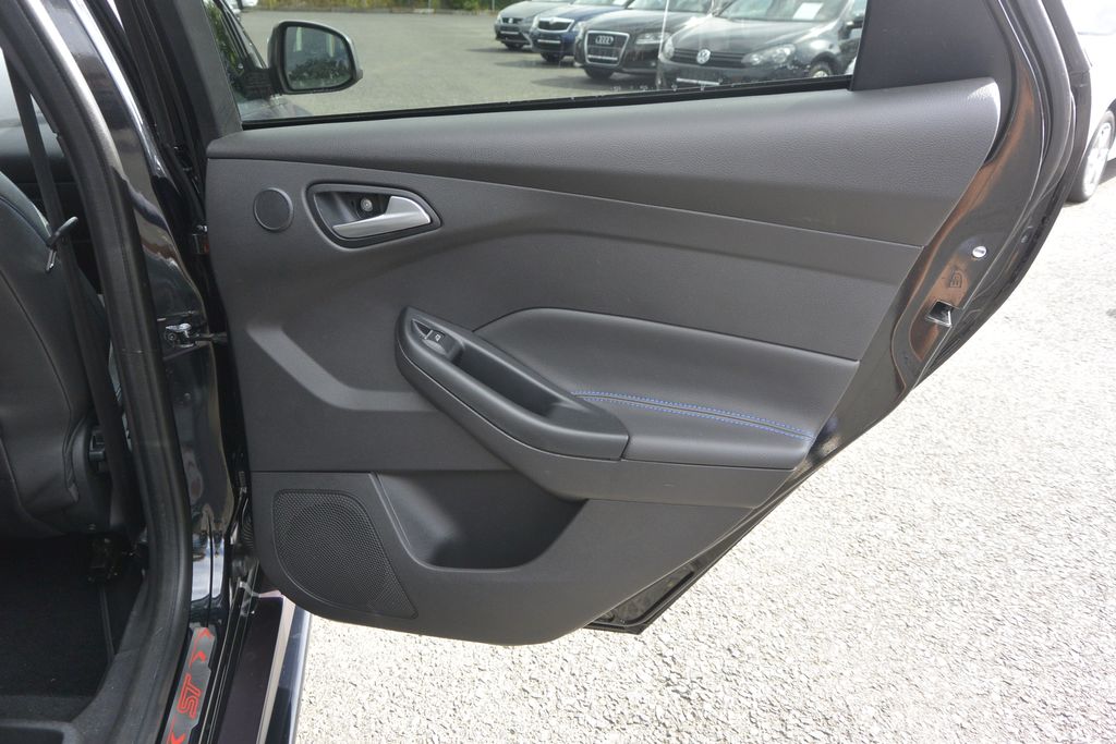 Ford Focus ST 2,0 EcoBoost 184kW 184kW