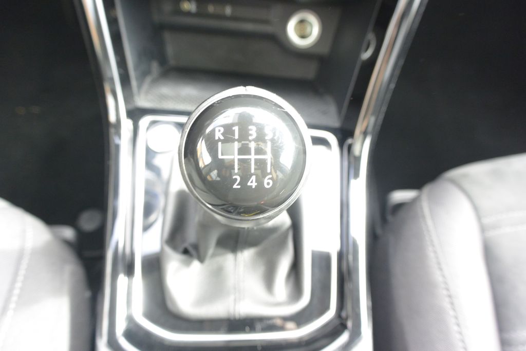 Volkswagen Touran 2.0TDi 110kW PANORAMA*NAVI*LED 110kW