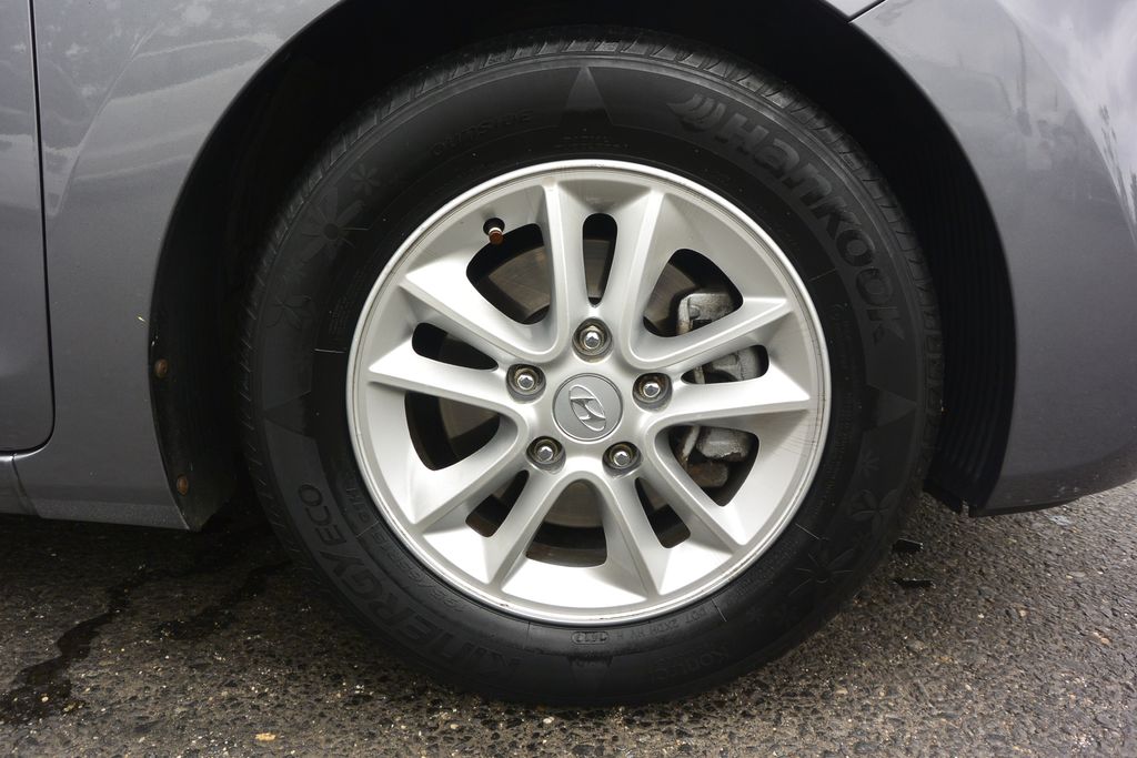 Hyundai i30 1.4CVVT 73kW