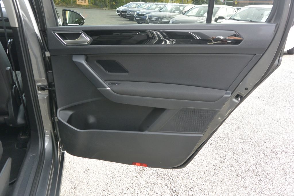 Volkswagen Touran 2.0TDi 110kW PANORAMA*NAVI*LED 110kW