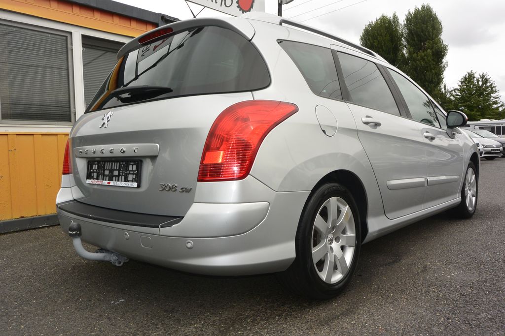 Peugeot 308 2.0HDi SW 7míst 110kW