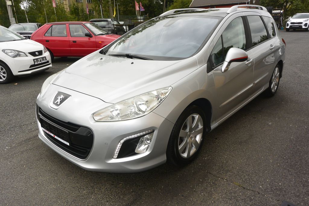 Peugeot 308 2.0HDi SW 7míst 110kW