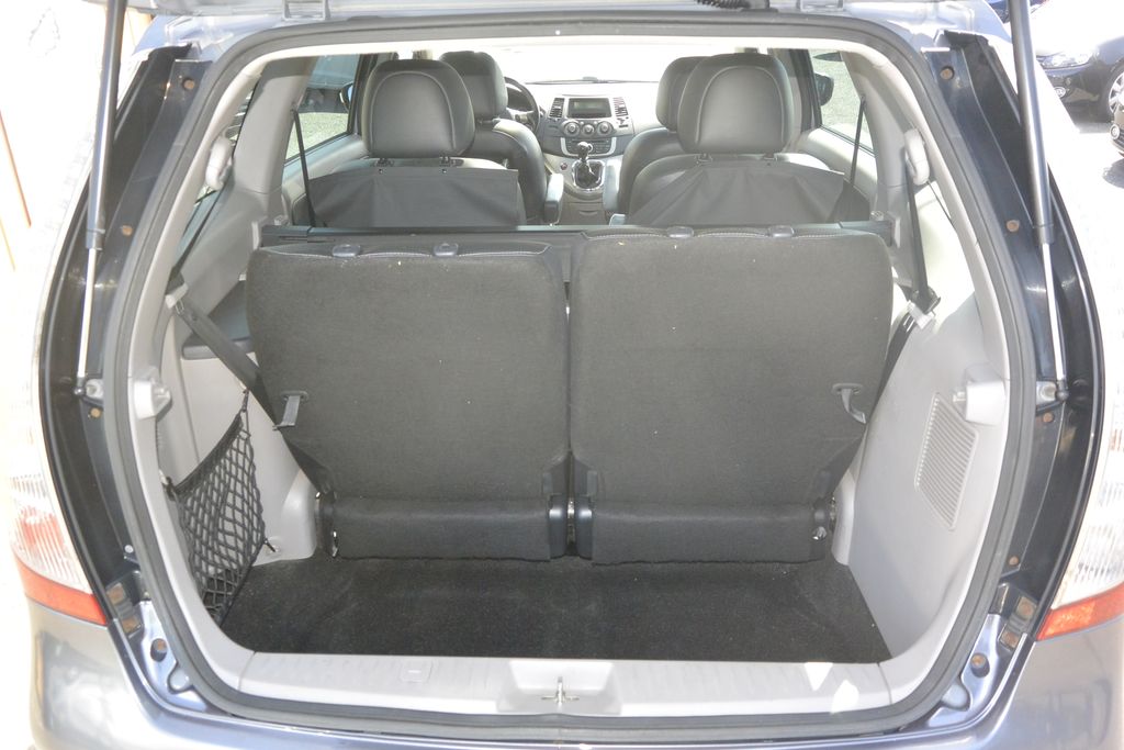 Mitsubishi Grandis 2.0DI-D 6míst 103kW