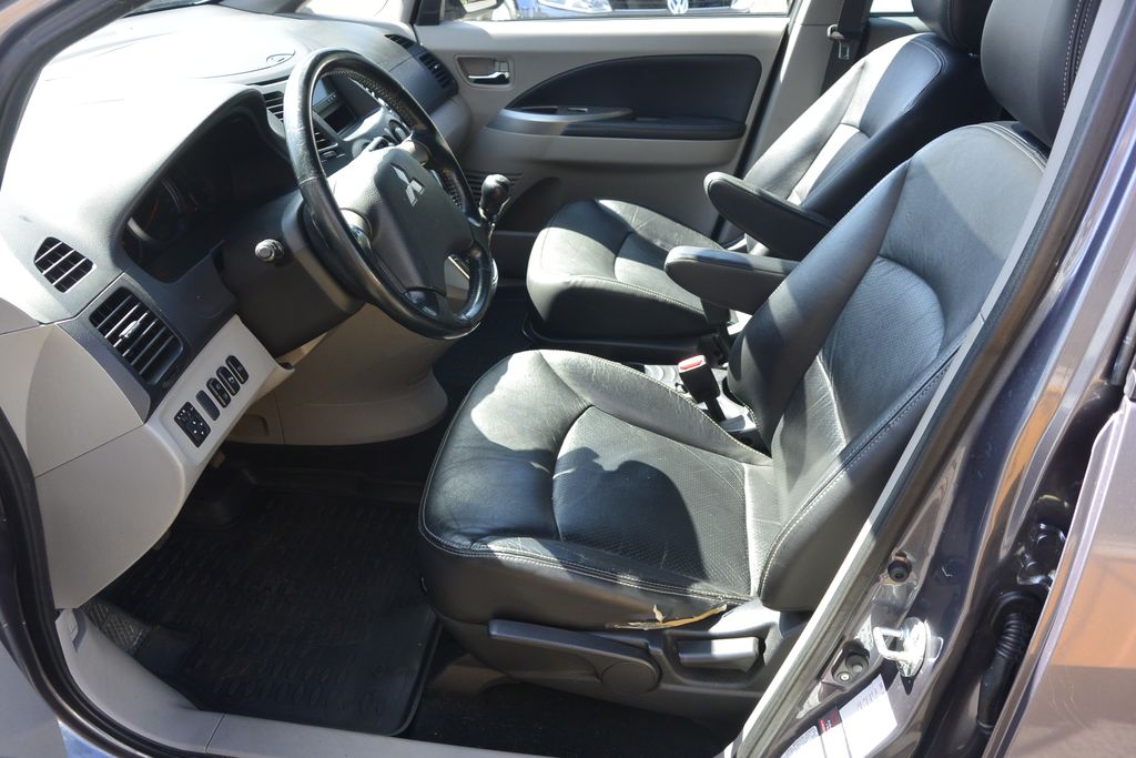 Mitsubishi Grandis 2.0DI-D 6míst 103kW