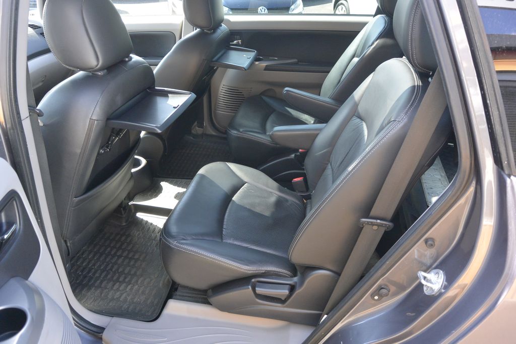 Mitsubishi Grandis 2.0DI-D 6míst 103kW