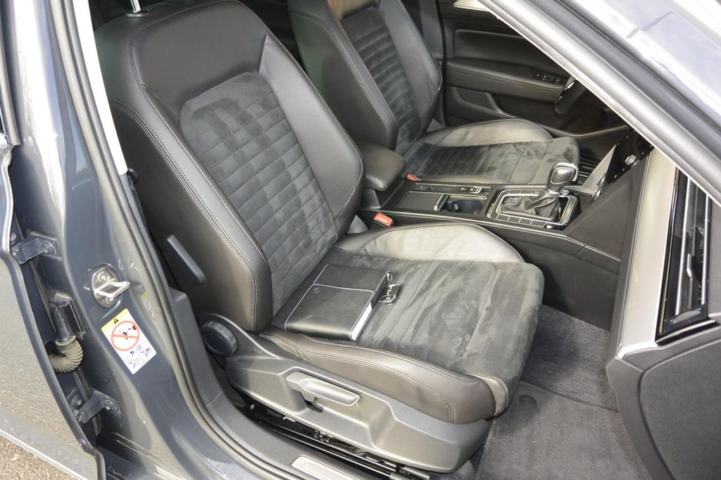 Volkswagen Passat 2.0TDi DSG, LED, NAVI 110kW