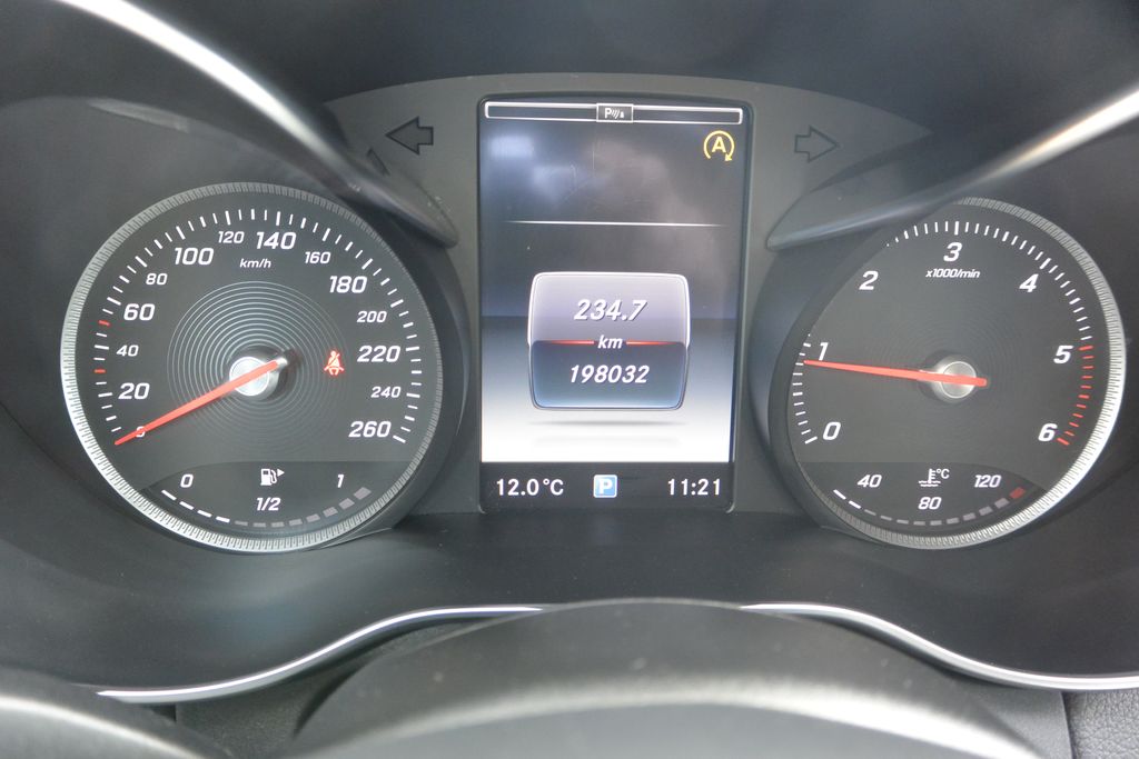 Mercedes-Benz C 200 C200d Avantgarde 100kW