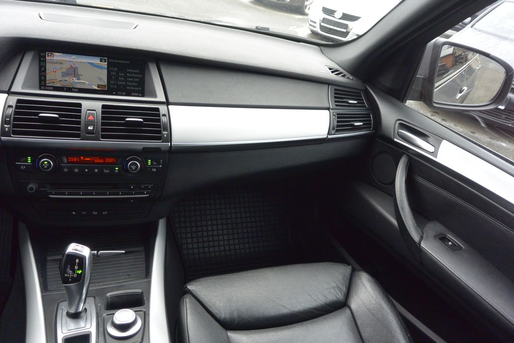 BMW X5 xDrive30d 173kW