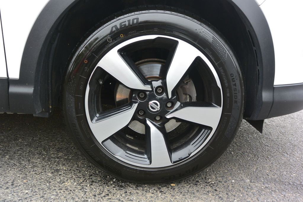 Nissan Qashqai 1,2 DIG-T Tekna Aut. Panorama 85kW