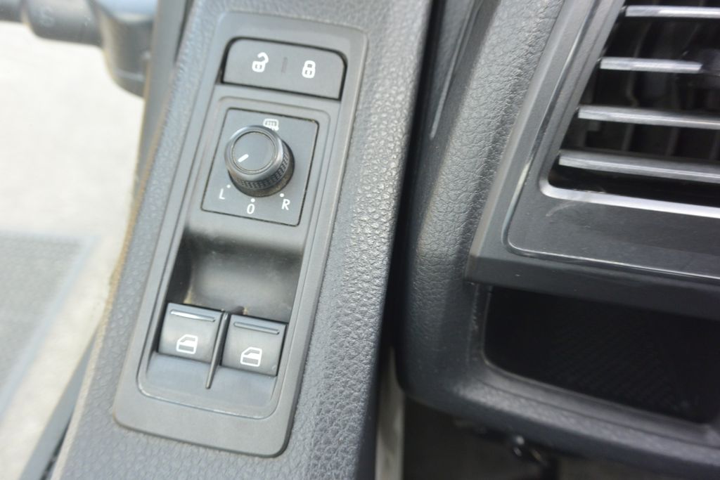 Volkswagen T5 Transporter 2.0TDi 103kW 103kW