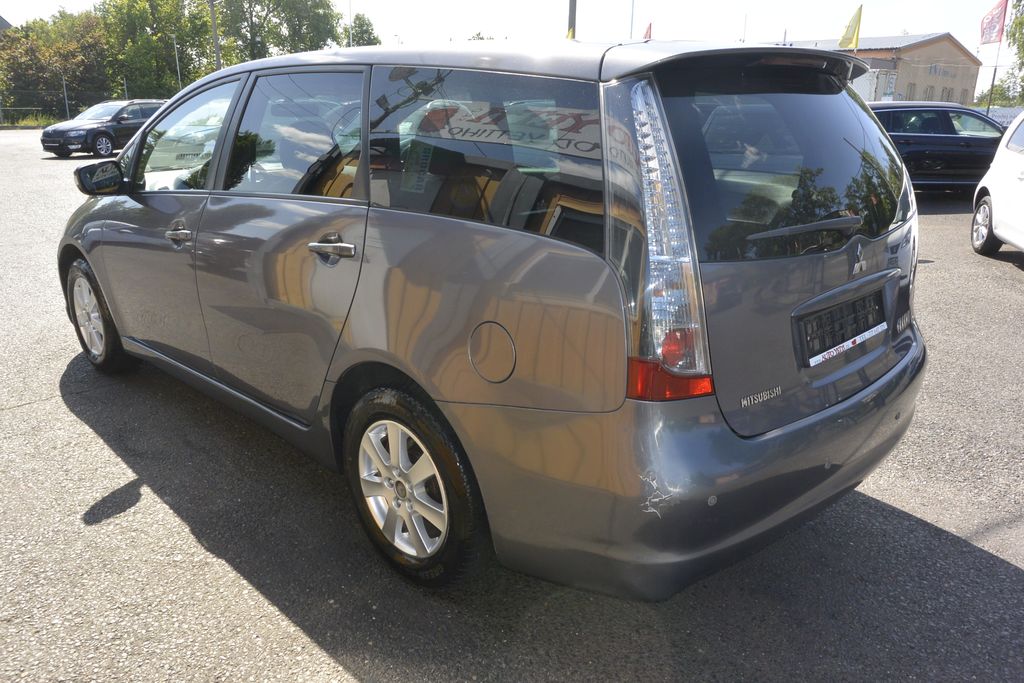 Mitsubishi Grandis 2.0DI-D 6míst 103kW