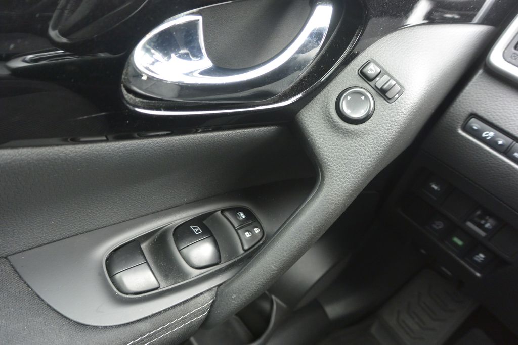 Nissan Qashqai 1,2 DIG-T Tekna Aut. Panorama 85kW