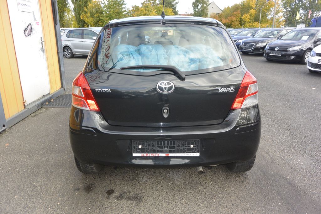 Toyota Yaris 1.3VVT-i 6kv 70tis km 73kW