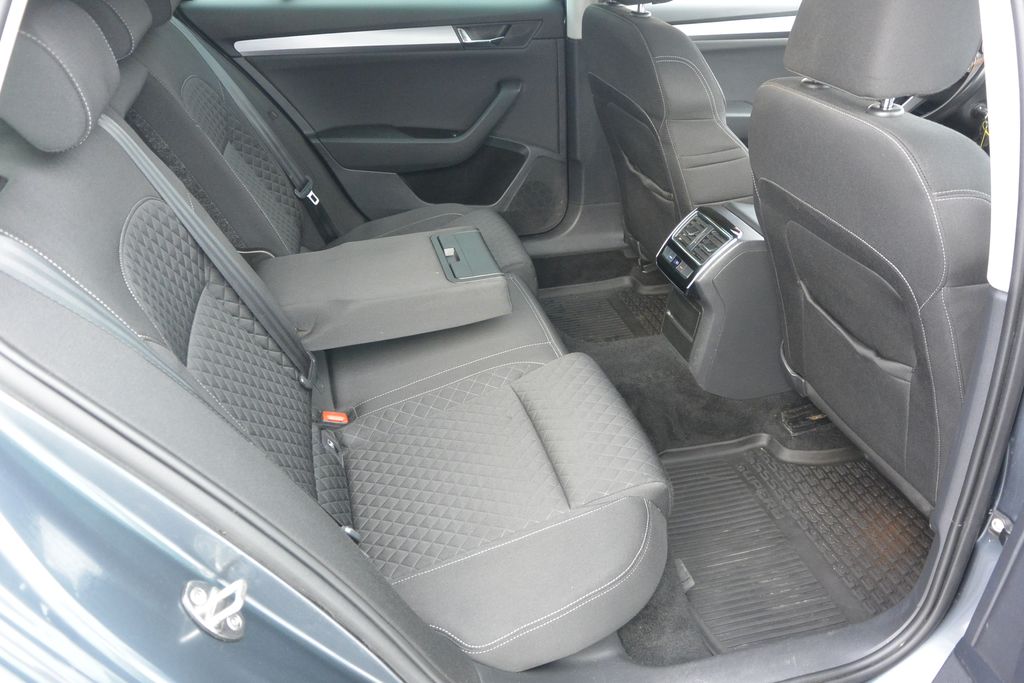 Škoda Superb 2.0TDi 140kW DSG DPH 140kW