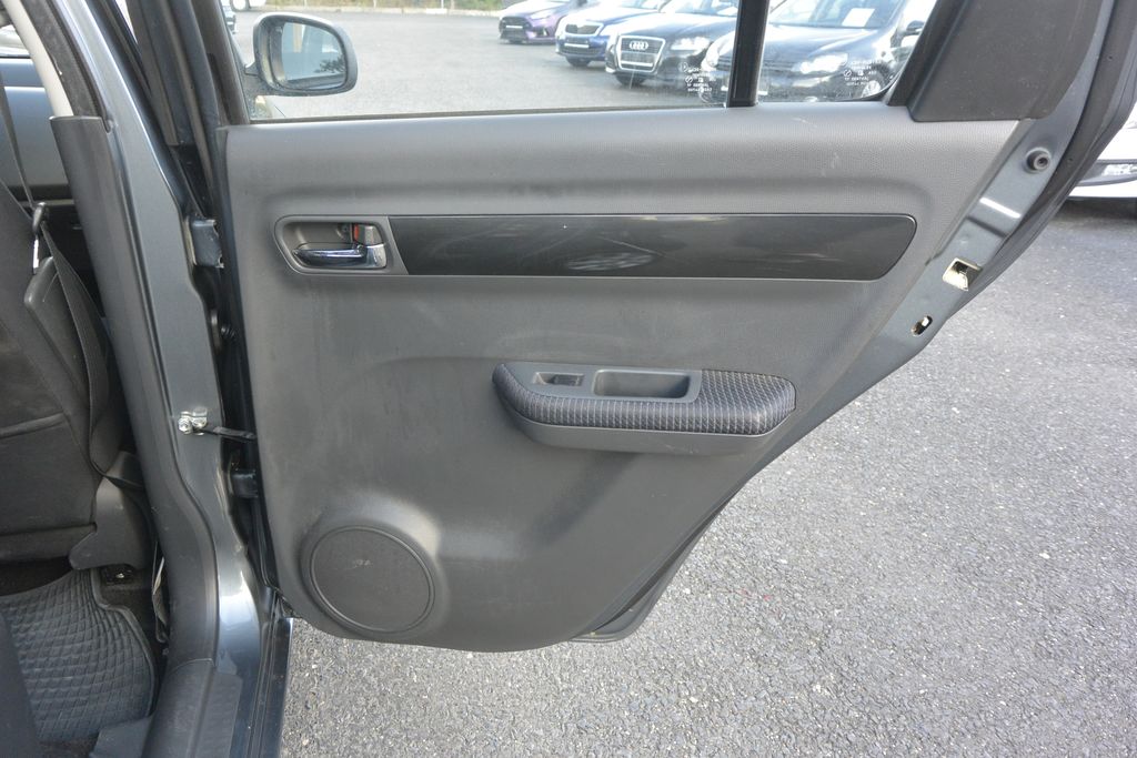 Suzuki Swift 1.3i16v 4×4 67kW