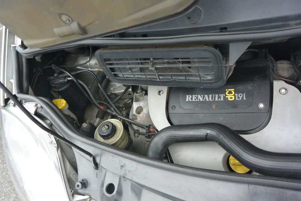 Renault Trafic 1.9CDi 74kW