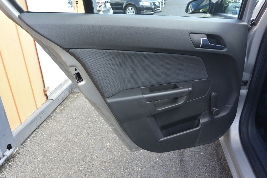 Opel Astra 1.6i16v AUTOMAT EASYTRONIC 85kW