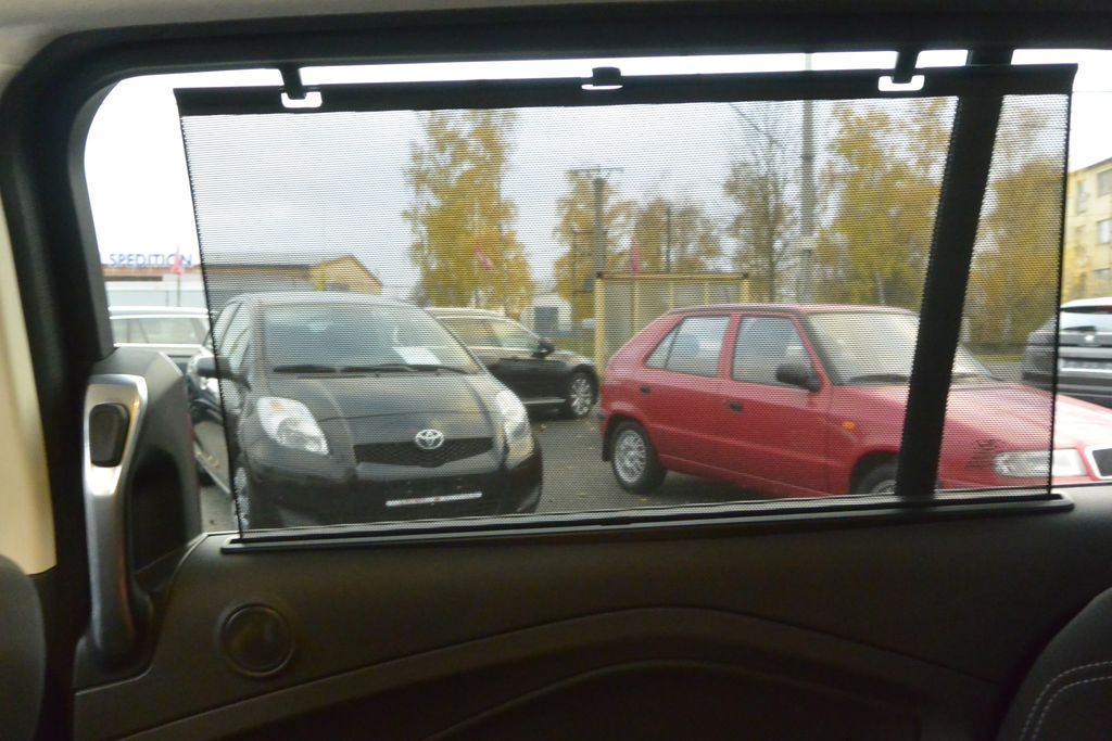 Ford Grand C-Max 1.5TDCi 88kW 7míst*NAVI 88kW