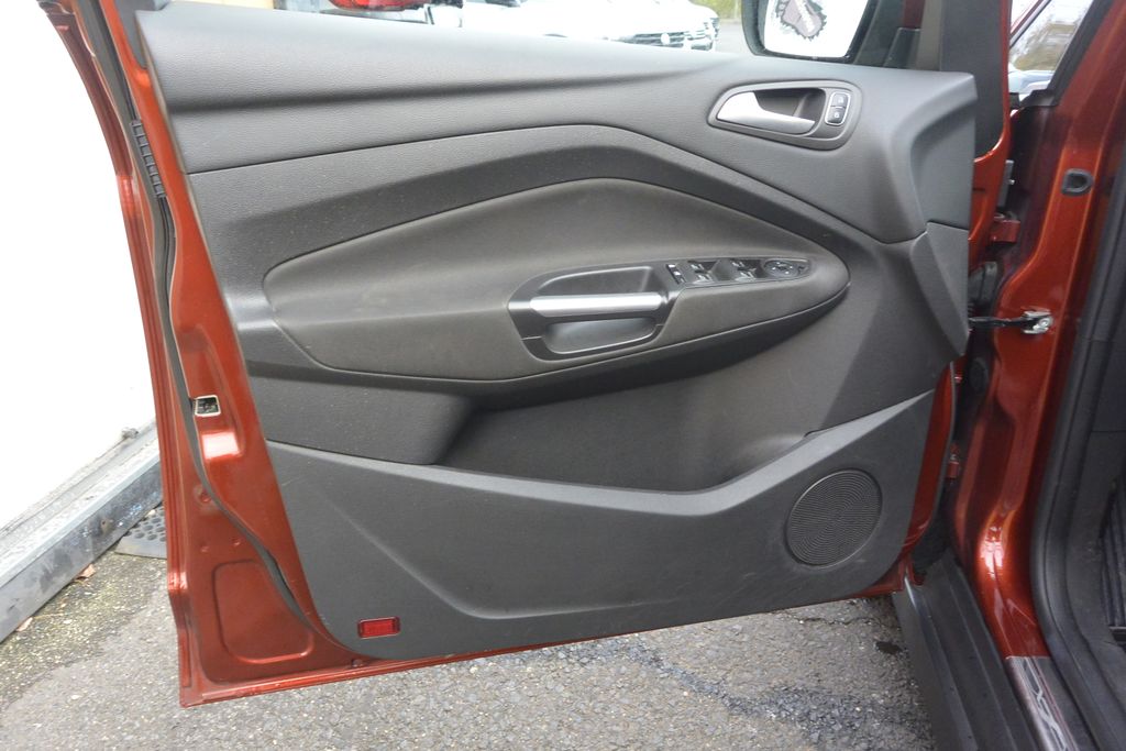 Ford Grand C-Max 1.5TDCi 88kW 7míst*NAVI 88kW