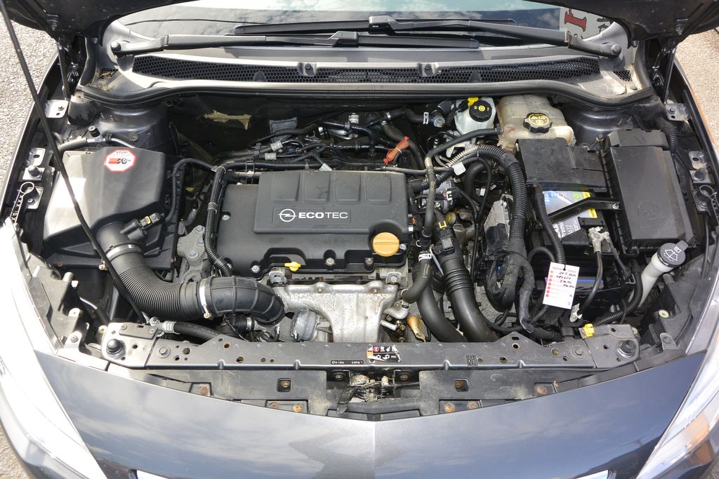 Opel Astra 1.4T 122kW 122kW