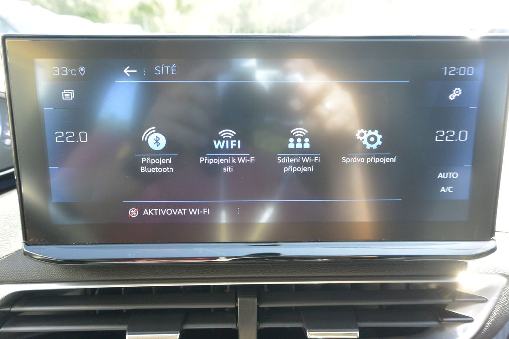 Peugeot 3008 1.2 PureTech 96kW * DPH * 96kW