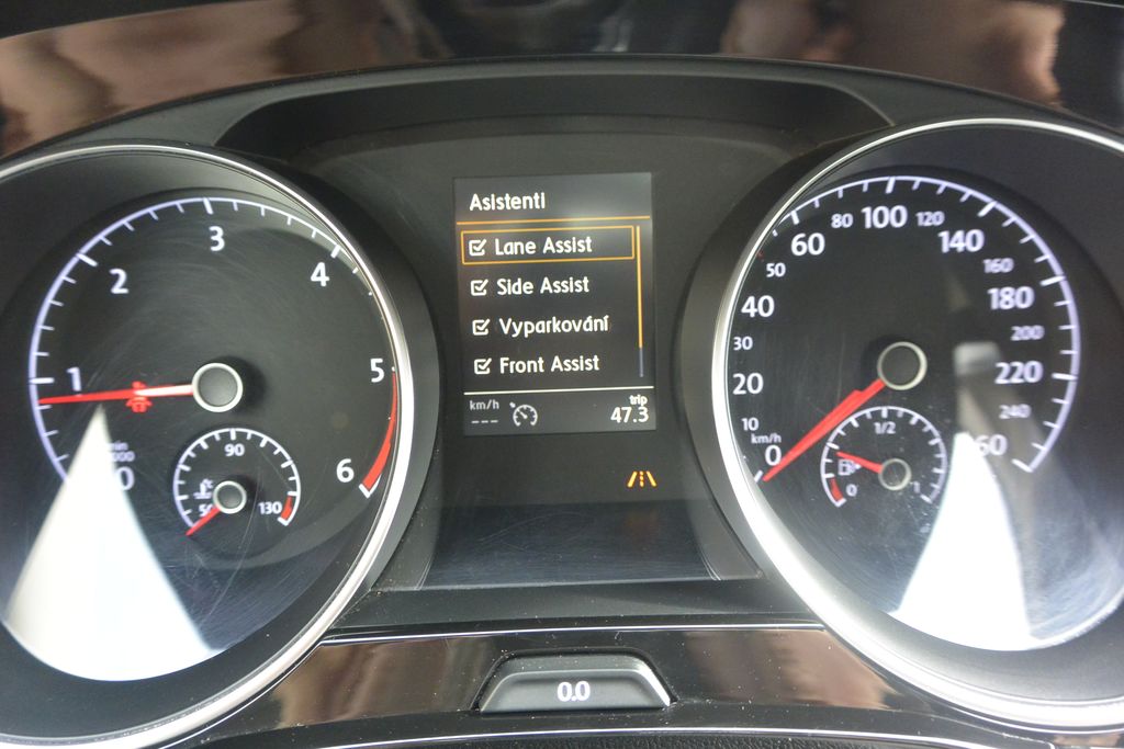 Volkswagen Touran 2.0TDi 110kW PANORAMA*NAVI*LED 110kW