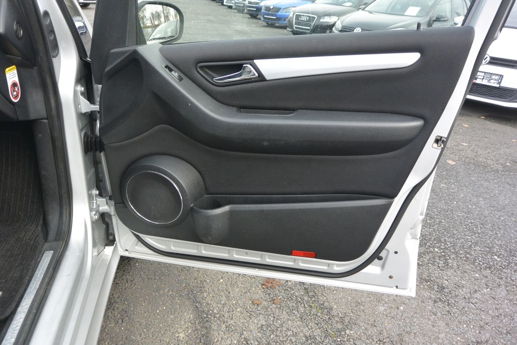 Mercedes-Benz B 200 2.0i automat 100kW