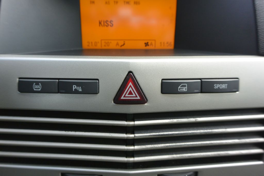 Opel Astra 1.6i16v AUTOMAT EASYTRONIC 85kW