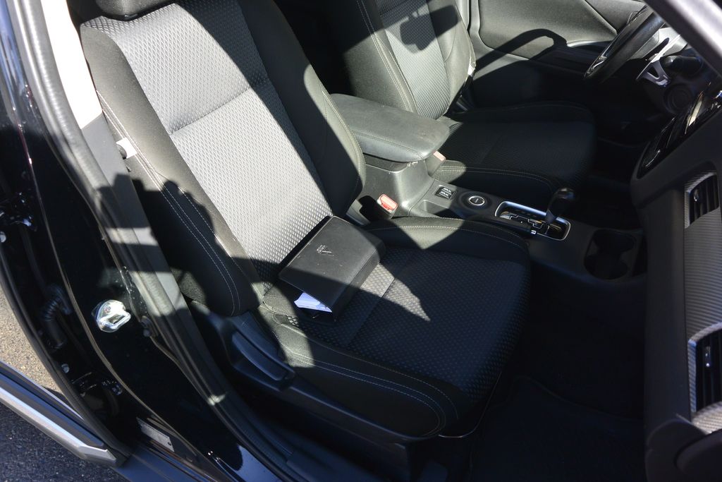 Mitsubishi Outlander 2.2 DI-D 4WD INTENSE 6AT 110kW