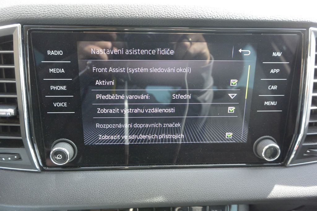 Škoda Karoq 2.0TDi 4×4 STYLE , LED,tažné,N 110kW