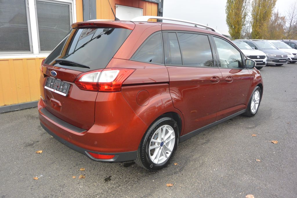 Ford Grand C-Max 1.5TDCi 88kW 7míst*NAVI 88kW