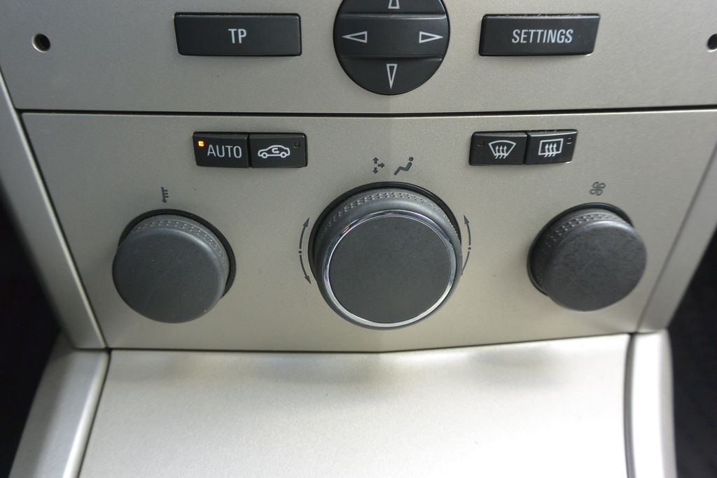 Opel Astra 1.6i16v AUTOMAT EASYTRONIC 85kW