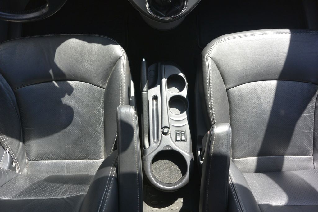 Mitsubishi Grandis 2.0DI-D 6míst 103kW